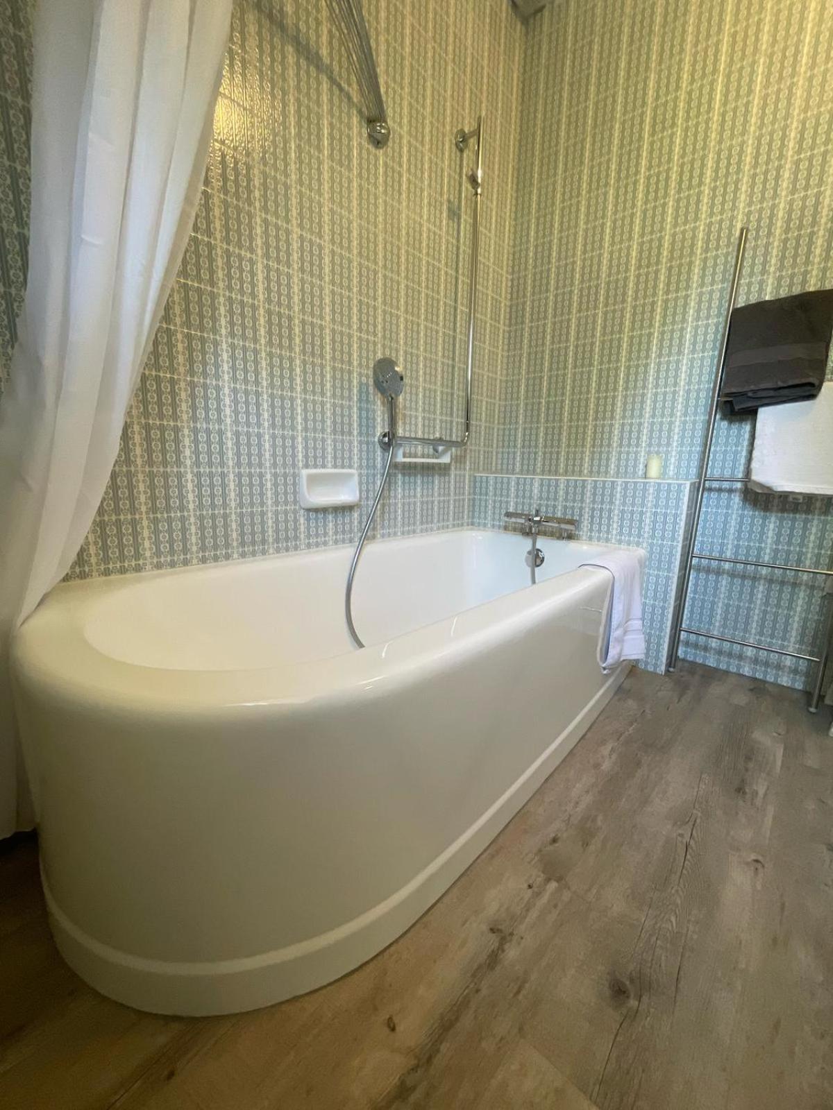 Chambres D'Hotes Le Relais Globe Trotteur Montaigu  Exterior photo